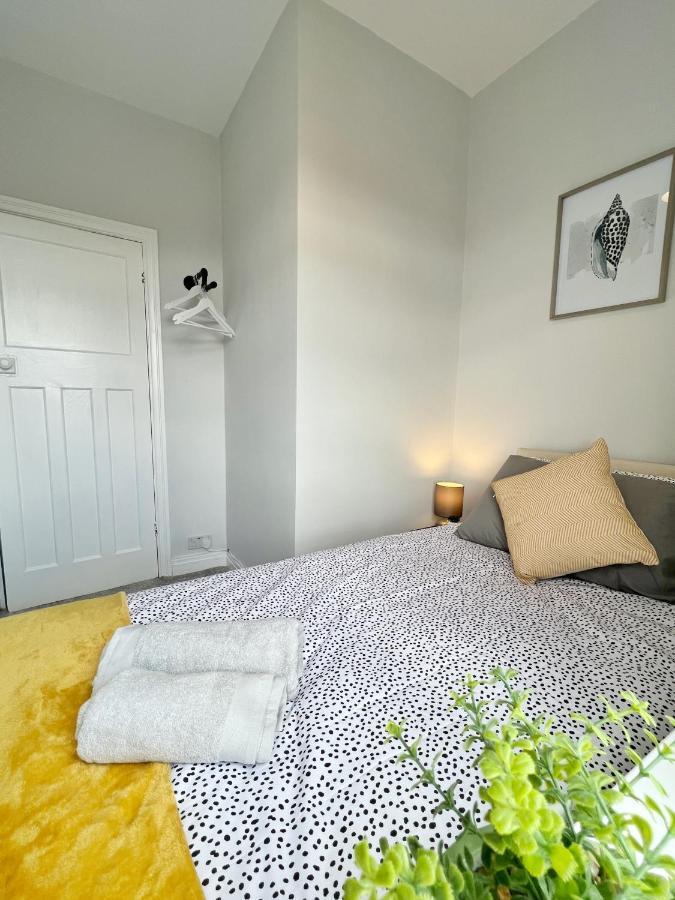 Cheerful 3 Bedroom Home With Netflix And Wi-Fi ميدلتون المظهر الخارجي الصورة