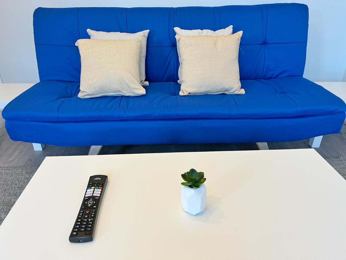 Cheerful 3 Bedroom Home With Netflix And Wi-Fi ميدلتون المظهر الخارجي الصورة