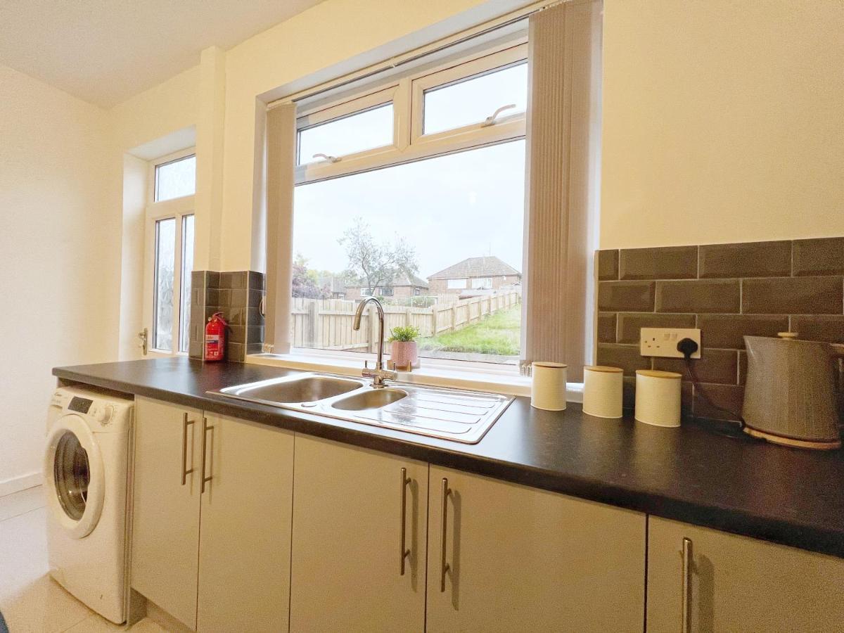Cheerful 3 Bedroom Home With Netflix And Wi-Fi ميدلتون المظهر الخارجي الصورة